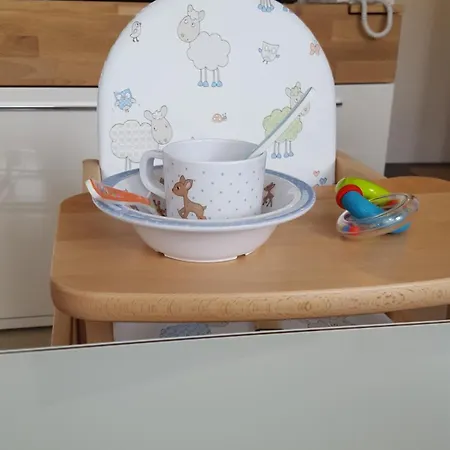 Nordsee Direkt Garten Hallenbad Und Sauna Strandkorb In Der Saison * דורום נויפלד