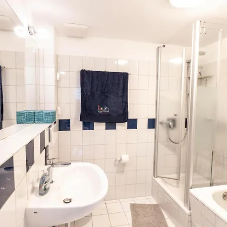 アパート Nordsee Direkt Garten Hallenbad Und Sauna Strandkorb In Der Saison *