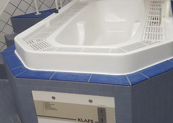 Nordsee Direkt Garten Hallenbad Und Sauna Strandkorb In Der Saison Appartement Dorumer Neufeld